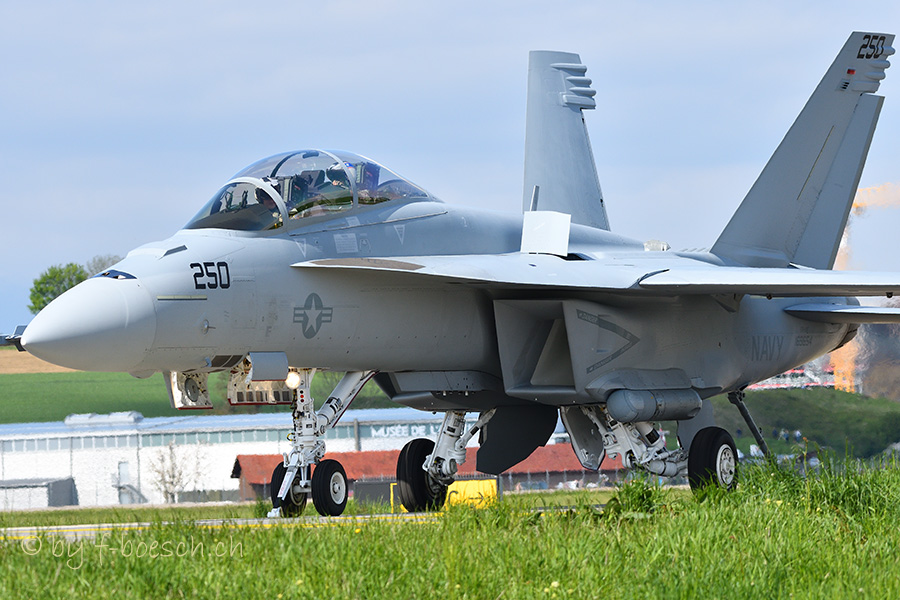 Boeing F/A-18 Super Hornet