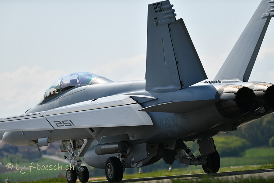 Boeing F/A-18 Super Hornet